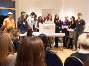 Eine breite Allianz wirbt um weitere Unterstützung