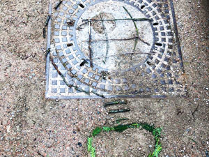 Der Blick zum Boden: Aus „gewohnt“ mach „neu“.