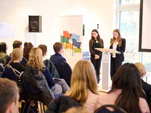 Die begrenzte Redezeit will gut genutzt sein!