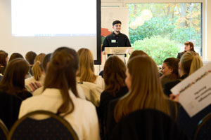 Nigeria hält eine Rede im Menschenrechtsrat