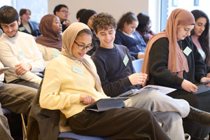 Erst denken und beraten, dann abstimmen!